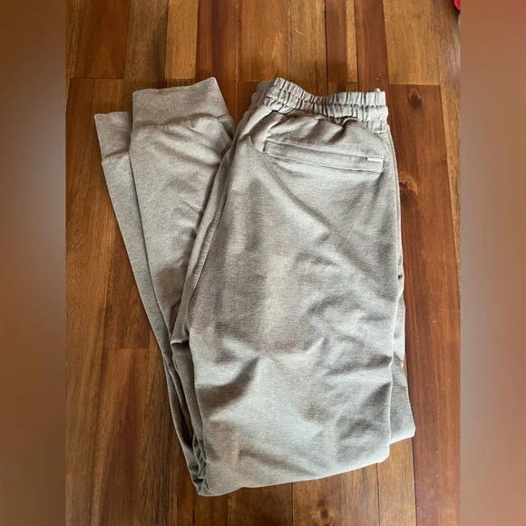 VUORI Ponto performance jogger green size medium - Picture 7 of 8